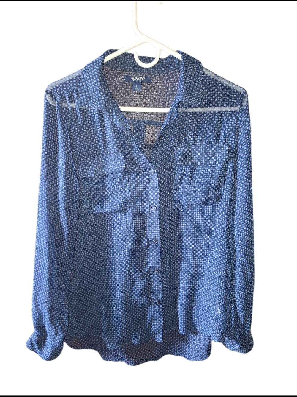 4/8/114.Old Navy Womens Blue Printed Button-Up Blouse